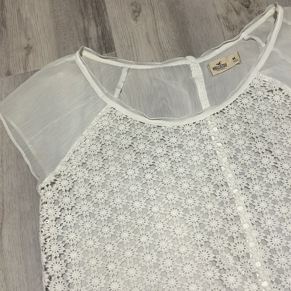 Hollister White Crochet Lace Sheer  Crop Short Sleeve Blouse Medium - Picture 3 of 4